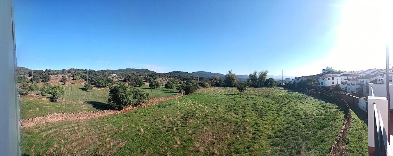 El Corralon De Severo Hinojales Esterno foto